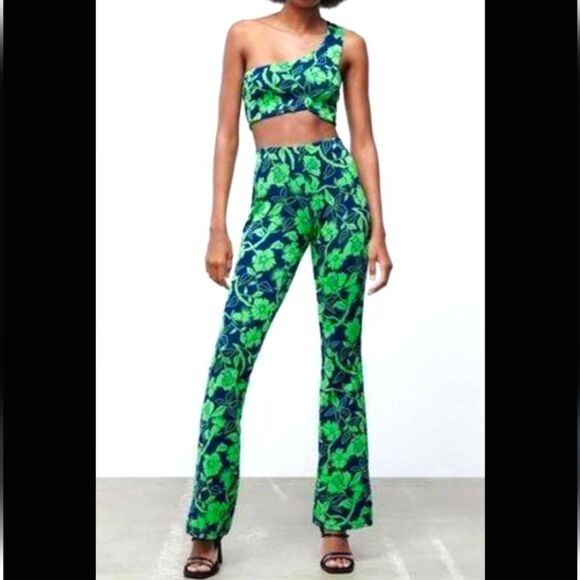 🐢 Zara Top and Bottom Set! - Picture 1 of 6